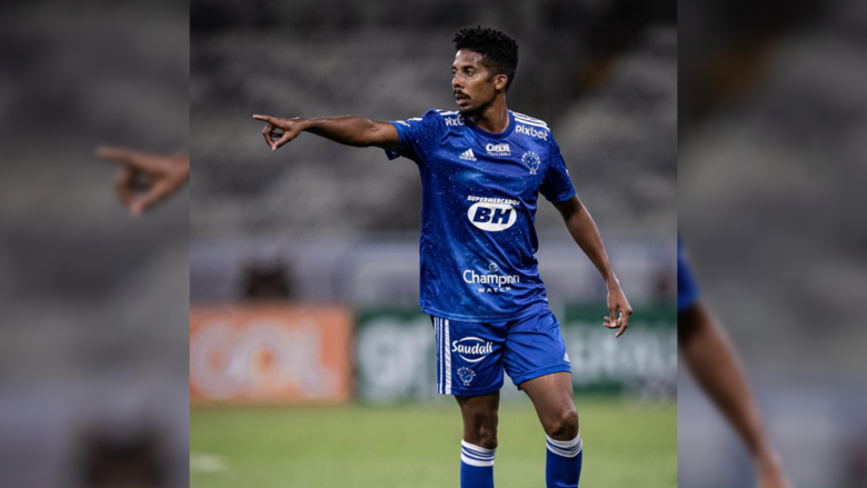 Volante do Cruzeiro aponta irregularidade no primeiro gol do Remo: ‘Será dependência do VAR?’